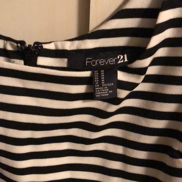 Striped summer dress - Picture 4 of 4